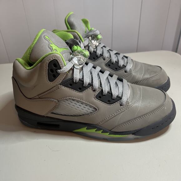 Size 7Y (GS) - Jordan 5 Retro 2022 Mid Green Bean - Picture 2 of 8